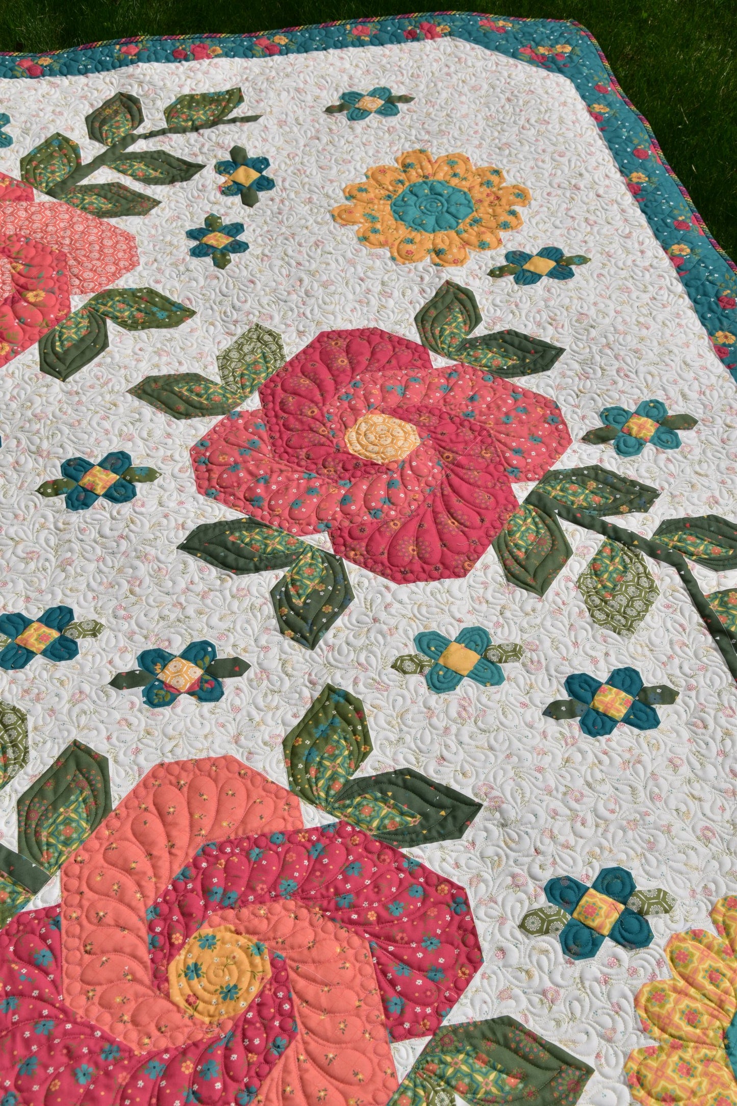Midnight Rose Quilt Kit